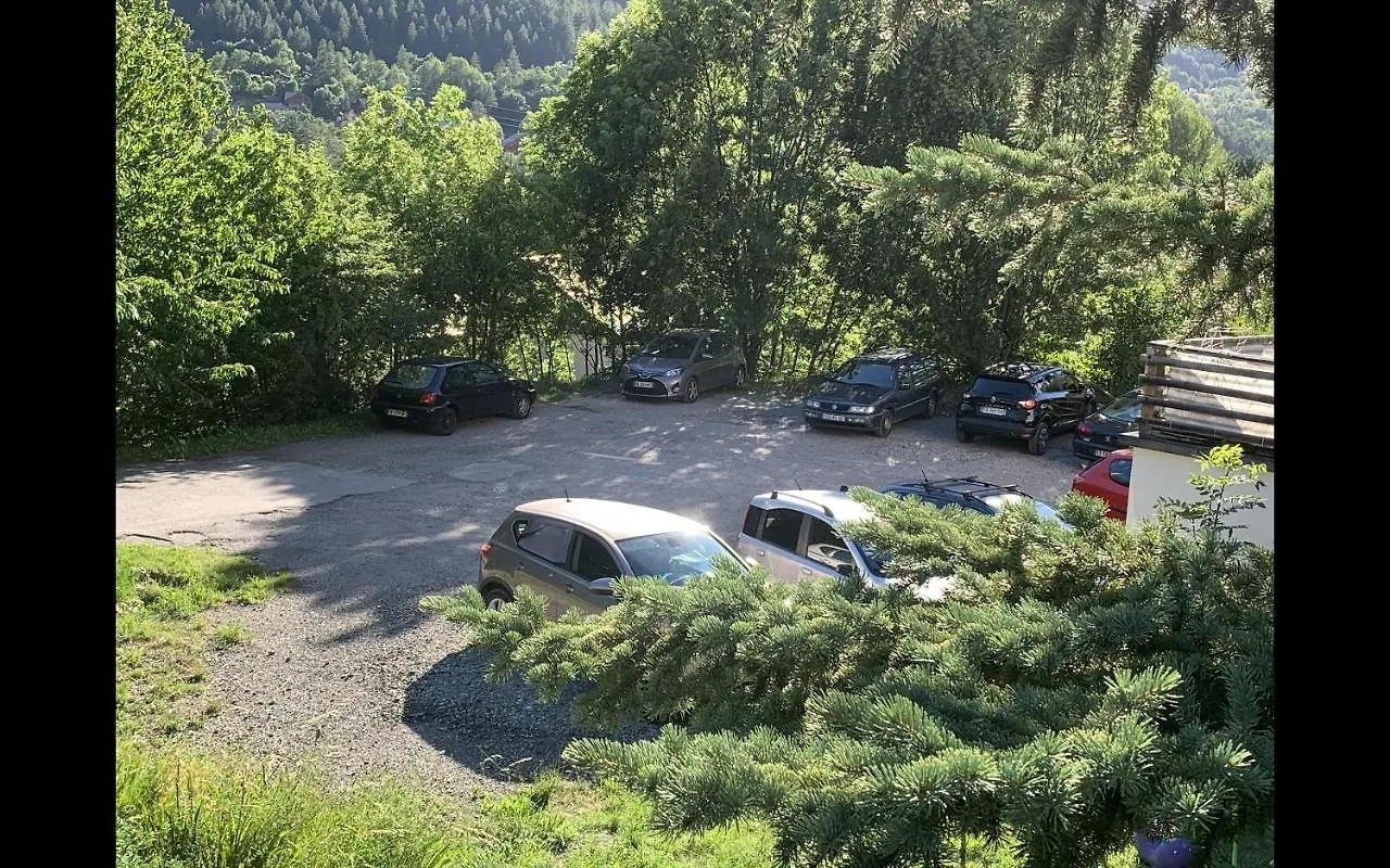 Apartment La Galleanne Studio Agreable Et Chaleureux Briancon