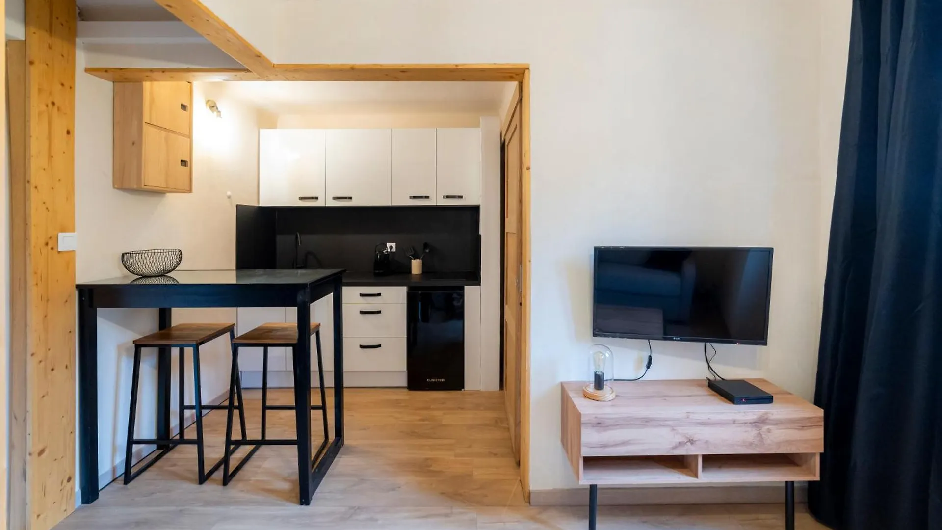 Apartment La Galleanne Studio Agreable Et Chaleureux Briancon  France