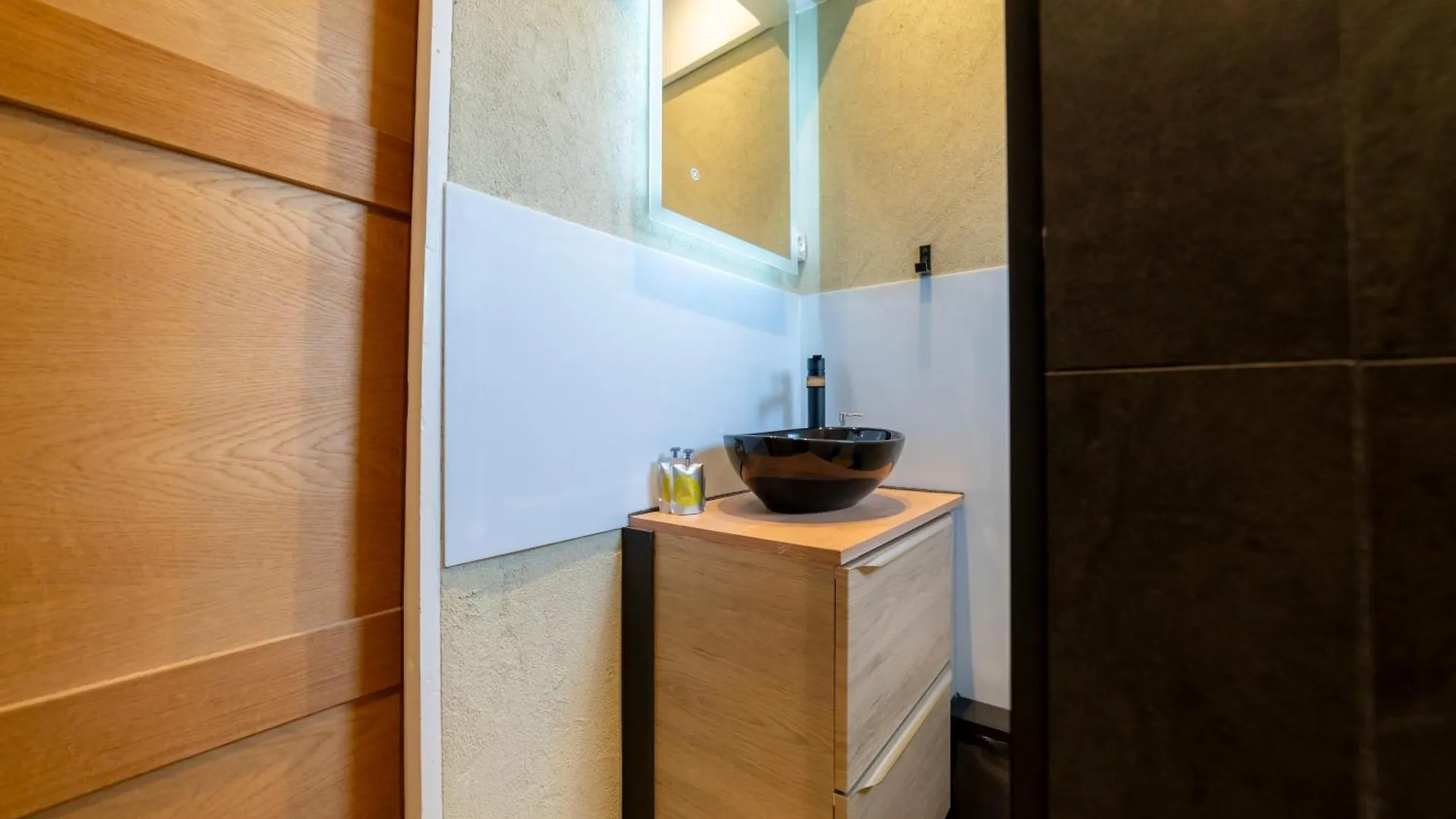 Apartment La Galleanne Studio Agreable Et Chaleureux Briancon